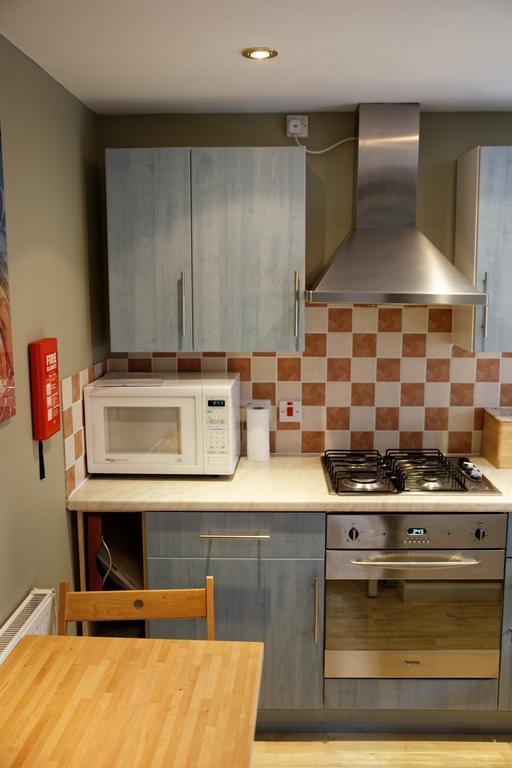 3Mac Dunfermline Self-Catering Apartment Rum bild