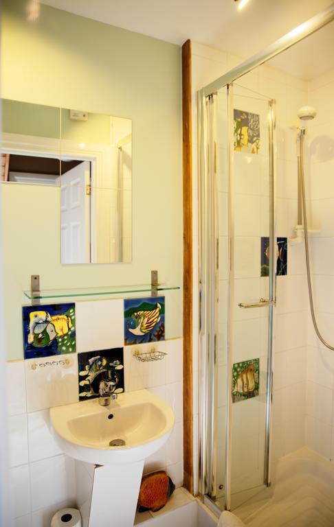 3Mac Dunfermline Self-Catering Apartment Rum bild