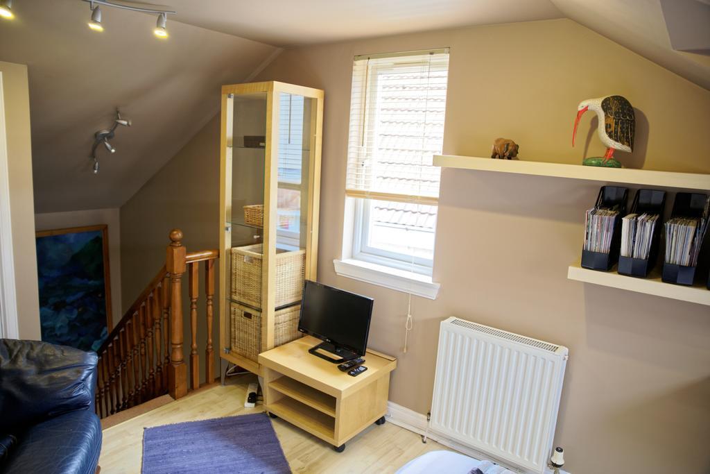 3Mac Dunfermline Self-Catering Apartment Rum bild